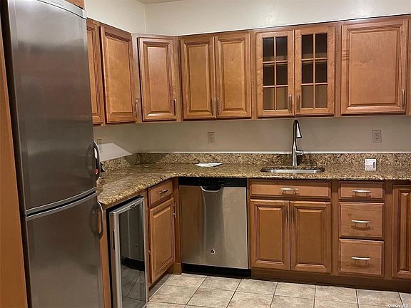 4th image of 124 N Park Ave #1-Q