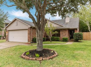 7727 Hunters Peak Ln, Baytown, TX 77523