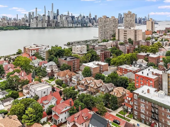 20 75th Street image 4 of 41