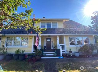 714 State Route 101, Chinook, WA 98614