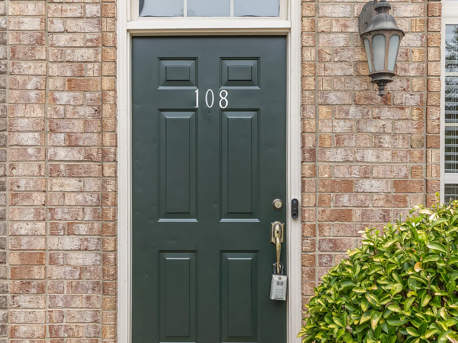 2 bed, 1332 sqft, $2,295 — Photo 3
