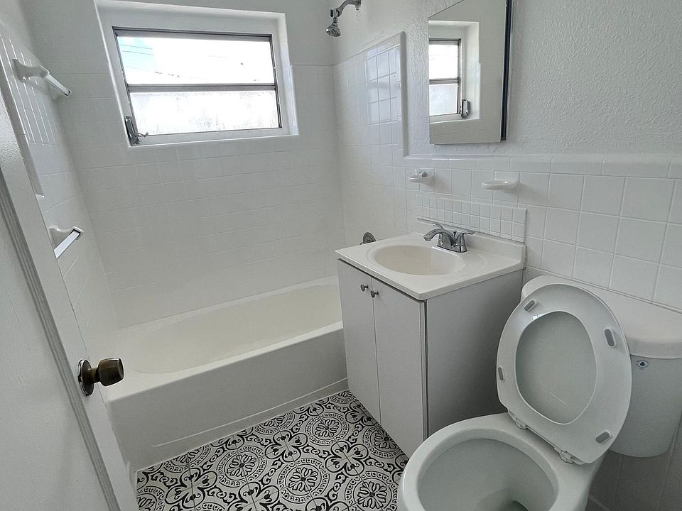 1st image of 421 NE 82nd St #2A