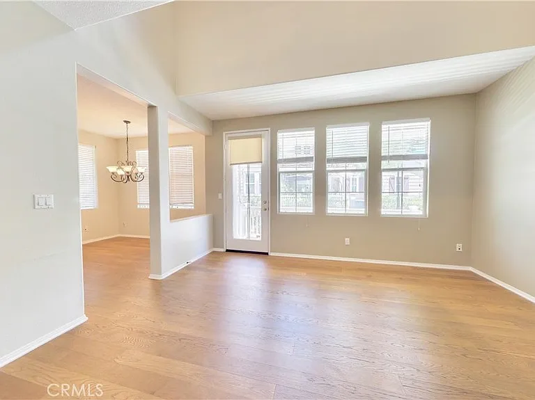 15 Elmhurst St — Photo 8