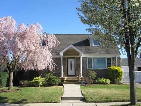 1st image of 119 Fairfield Ave