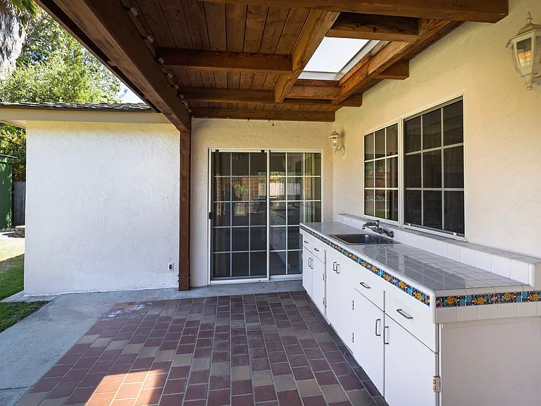 316 Cambridge Dr — Photo 6