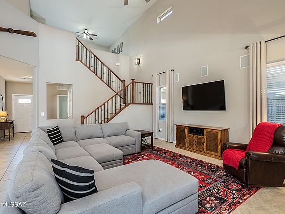 3rd image of 9098 W Blue Saguaro St