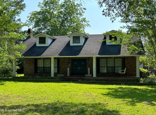 100 Coulter Rd, Prentiss, MS 39474