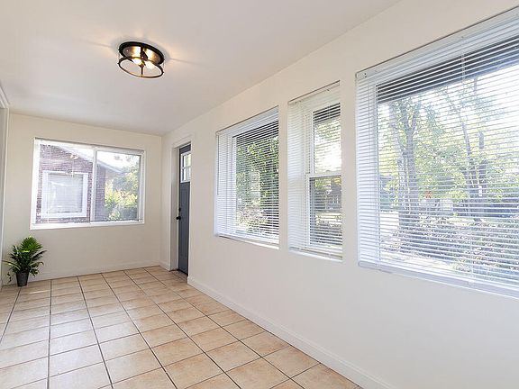 3rd image of 805 Buchanan St
