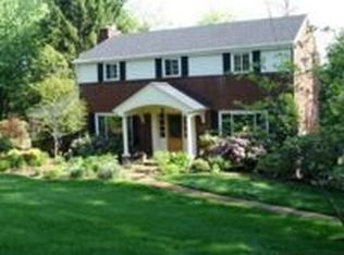 605 Ravencrest Rd, Pittsburgh, PA 15215