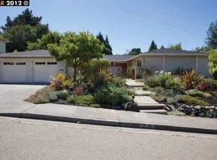 1026 Del Rio Way, Moraga, CA 94556