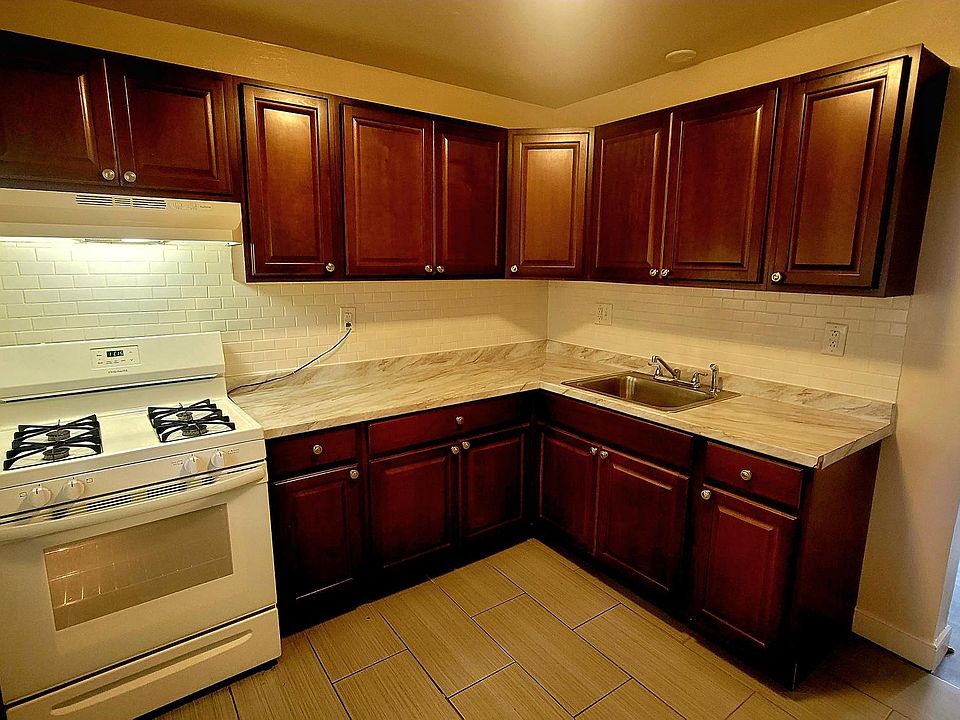 1st image of 411 W Duval St APT F