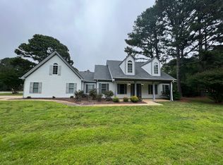 104 Waccamaw Dr, Hertford, NC 27944