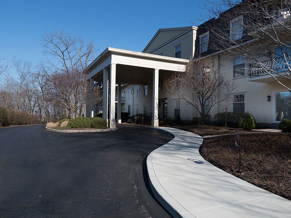 1st image of 333 Oakwood Ave Suite 3G