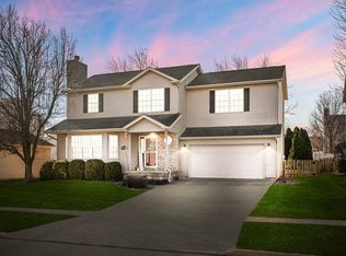 3121 Auburn Rd, Bloomington, IL 61704