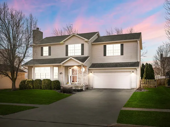 3121 Auburn Rd, Bloomington, IL 61704