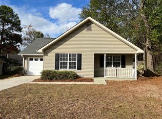 210 Hackamore Ln, Warner Robins, GA 31088