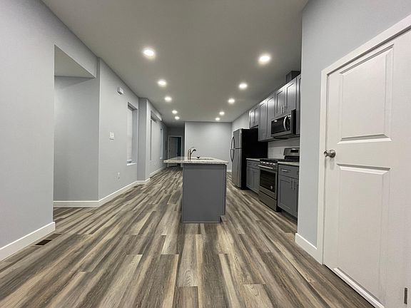 5th image of 7953 Burholme Ave APT 1