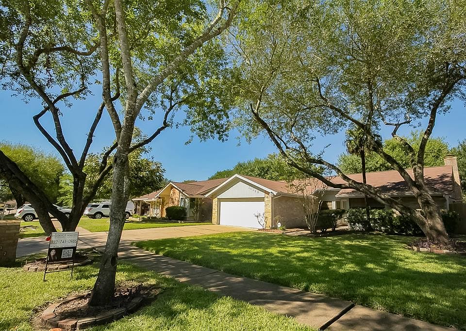 1st image of 14326 Moorfield Dr