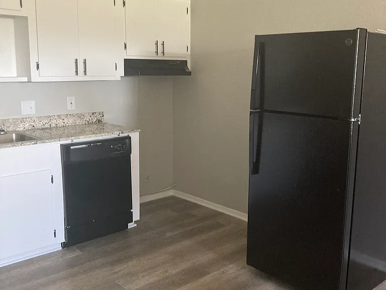 2241 W Burton Rd #96 — Photo 2