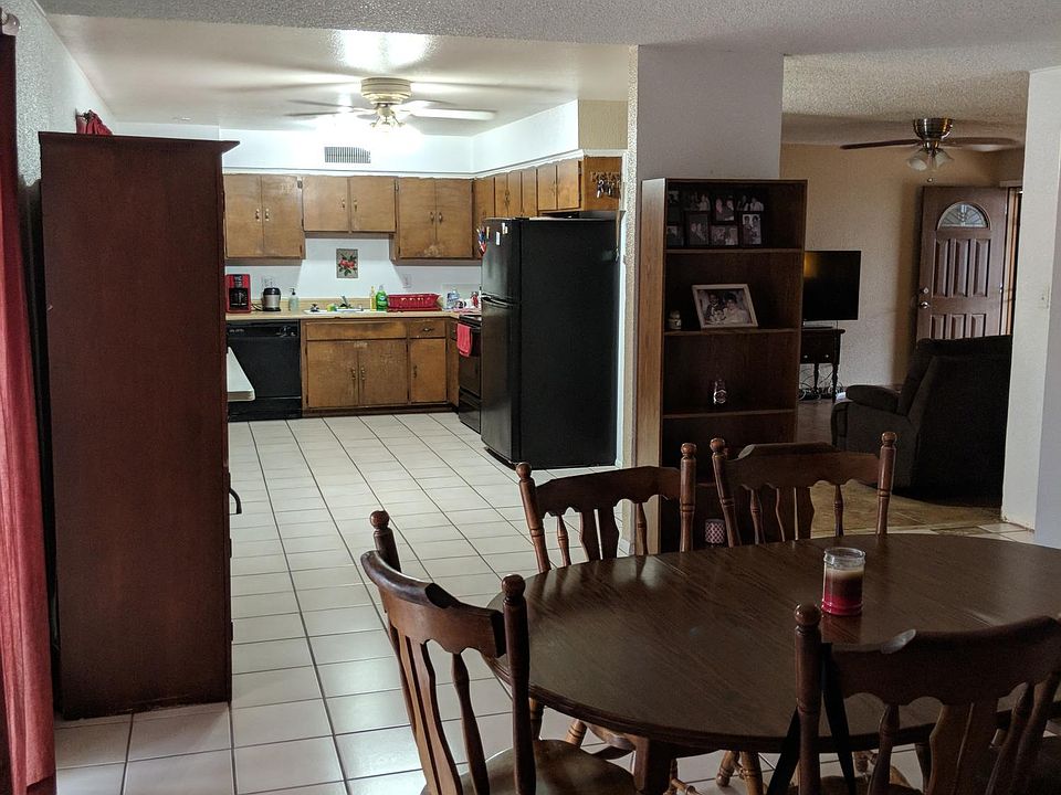 2nd image of 8612 W Amelia Ave