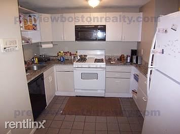 4th image of 127 Glenville Ave #A