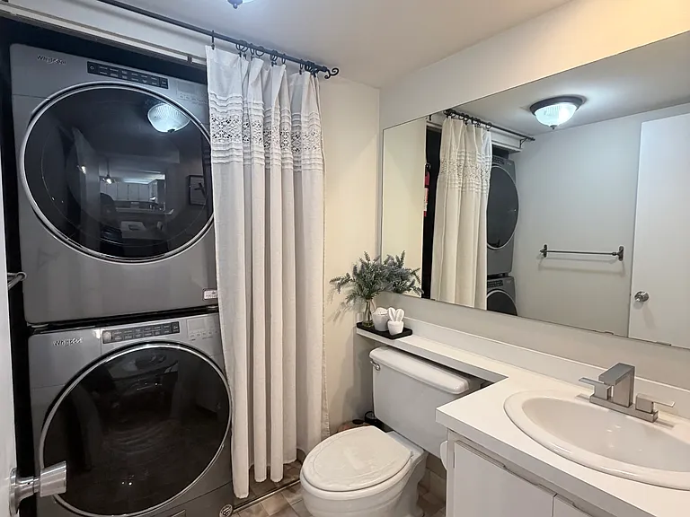 724 7th Ct — Photo 9