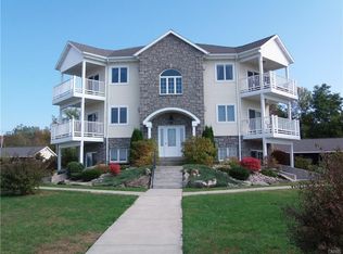 16 Dockside Dr, Morristown, NY 13664
