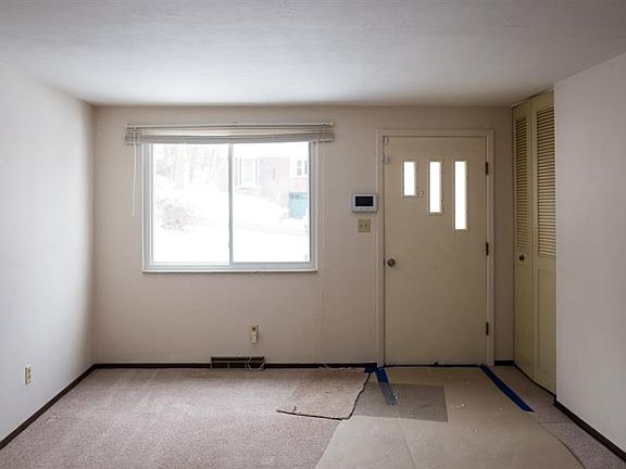 2nd image of 754 Cedarwood Dr