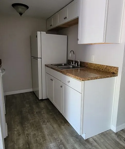 500 SW 69th St — Photo 5