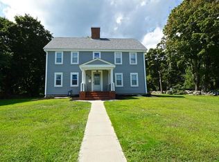 903 Gardners Neck Rd, Swansea, MA 02777