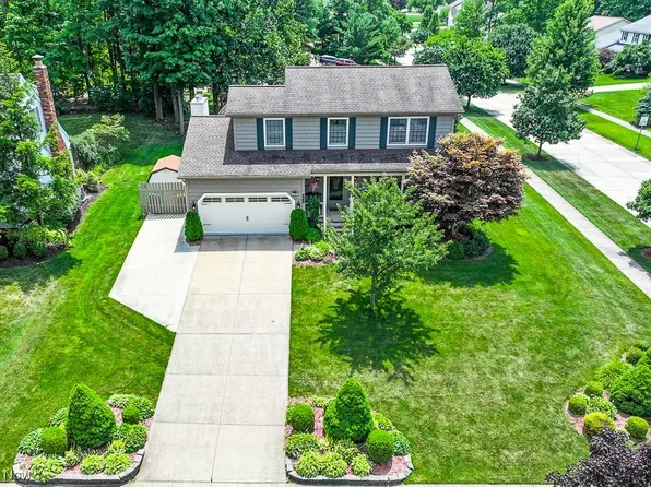 9634 Yellowwood Dr, Mentor, OH 44060
