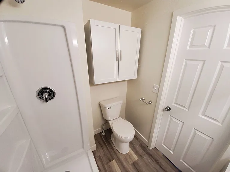 1368 Cherry St — Photo 10