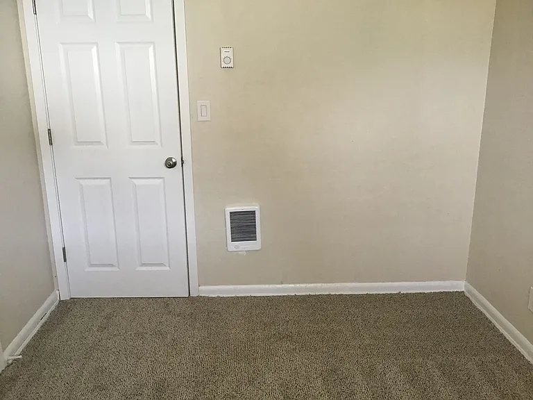 Eastside 1 — Photo 21