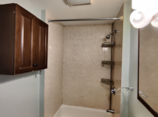 234 Cypress St #1E, Brookline, MA 02445