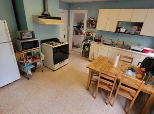 11 Saint Paul St APT 2, Cambridge, MA 02139
