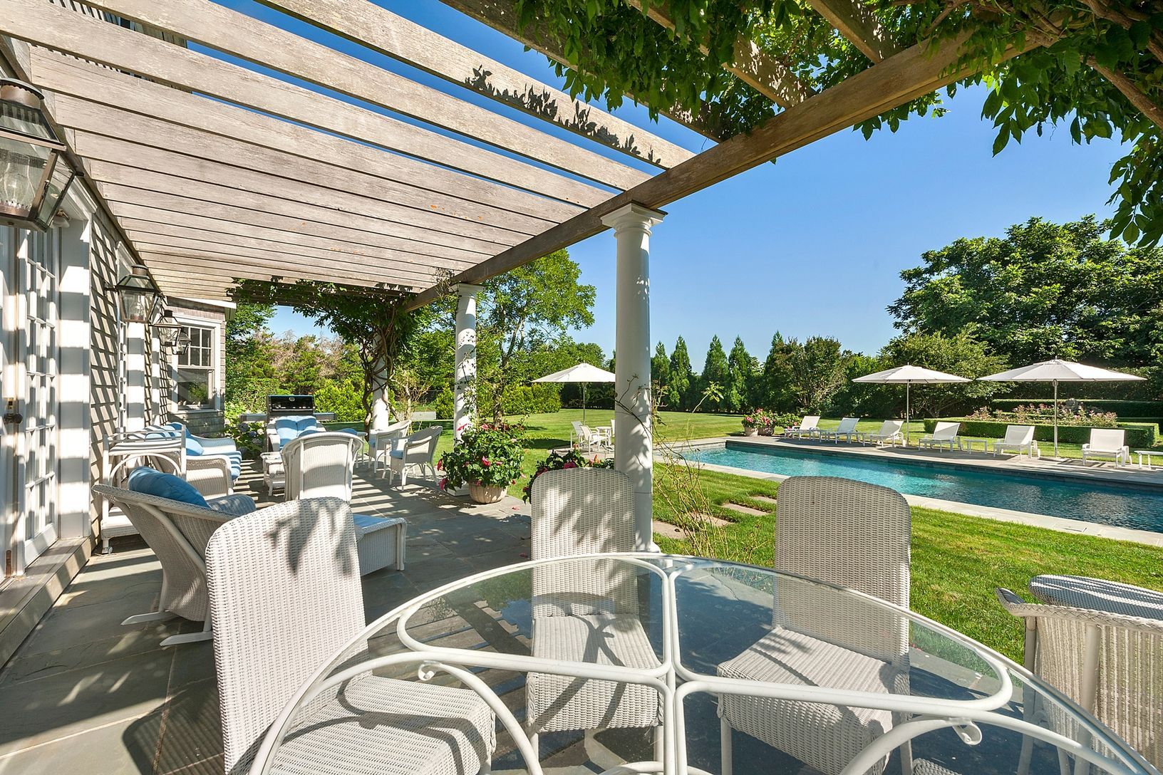 22 Sagg Pond Ct, Sagaponack, NY 11962 Out East