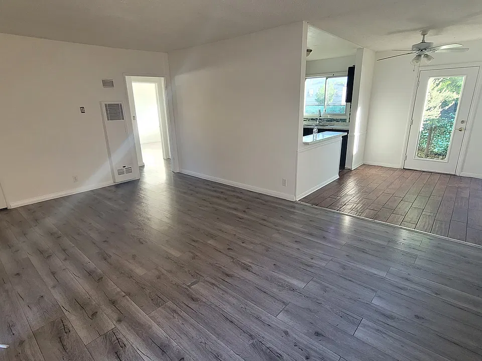 13125 Vanowen St #1
