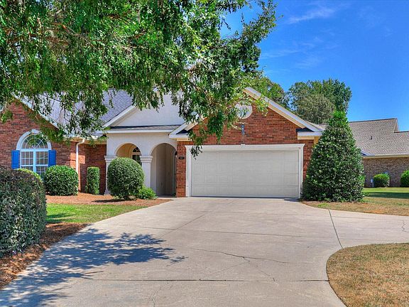 4th image of 107 Cottonwood Creek Ln