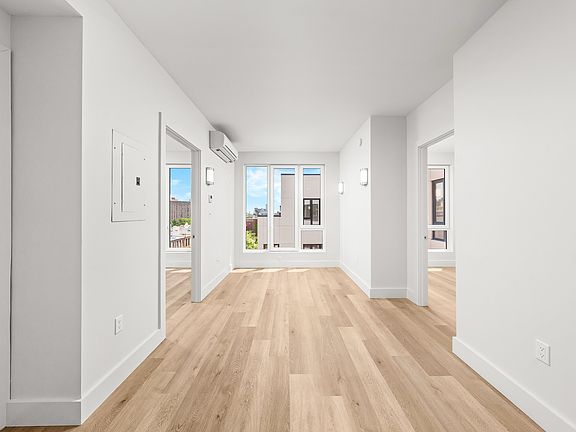 5th image of 91 Bruckner Blvd #702