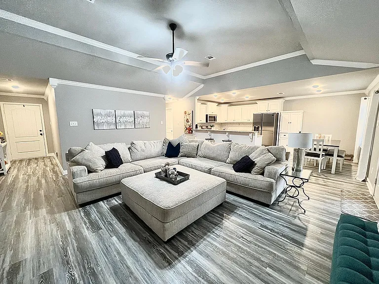 16 Kelby Ct — Photo 9