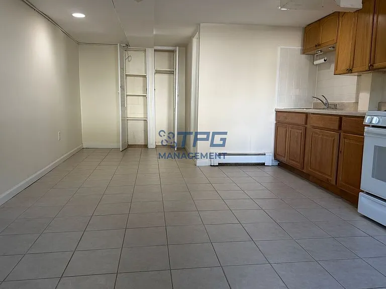 110 Buckelew Ave #7 — Photo 9