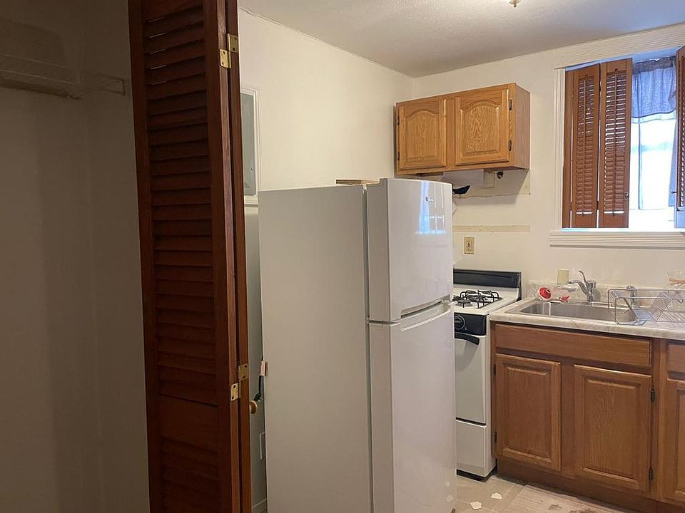 1st image of 155-25 Cohancy St #1