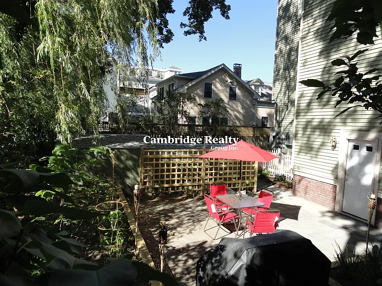 231 Norfolk St #1T — Photo 9