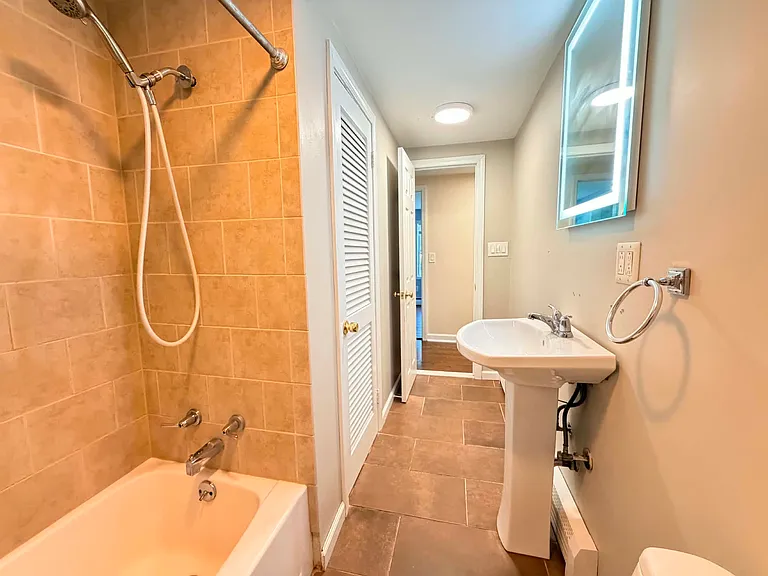 183 Sugar St #1 — Photo 12