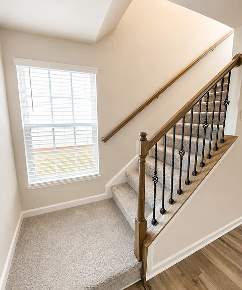139 Triumph Ave #C — Photo 3