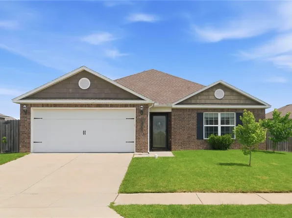 2312 Hickory Wood Ave, Lowell, AR 72745
