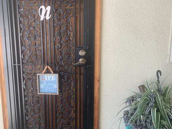 18 Via Castilla Unit N, Laguna Woods, CA 92637