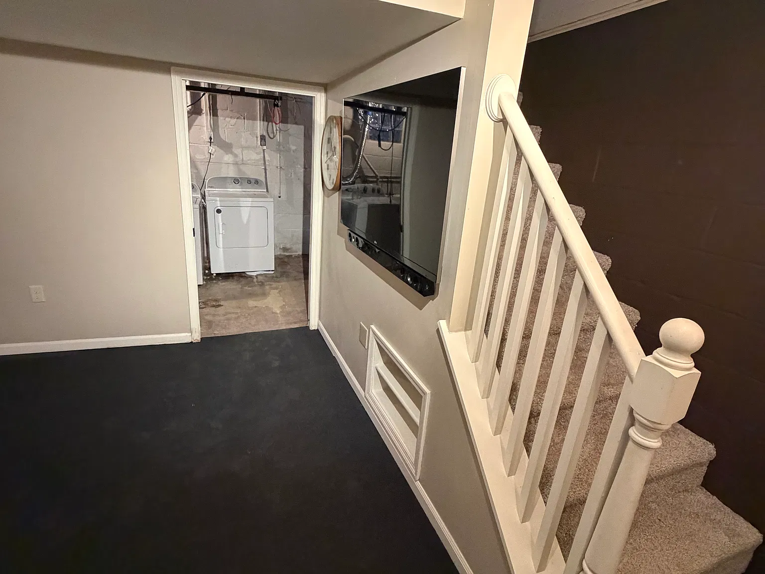 3 bed, 1190 sqft, $3,250 — Photo 2