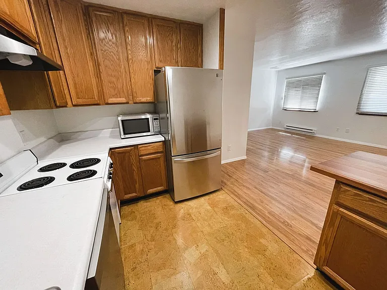405 Piccadilly Pl #25 — Photo 9