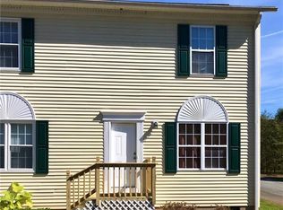 1067 19th St NE APT F, Hickory, NC 28601